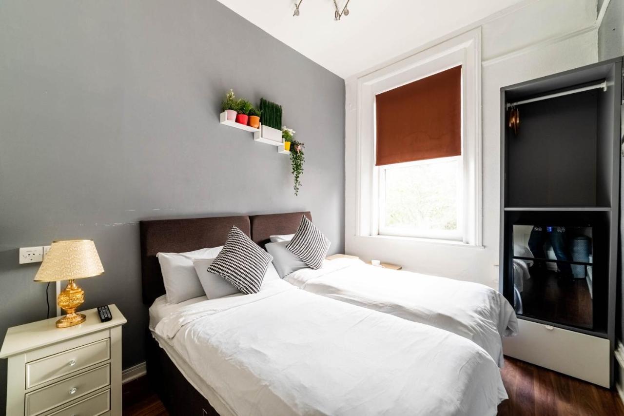 לונדון Book A Bed Hostels מראה חיצוני תמונה