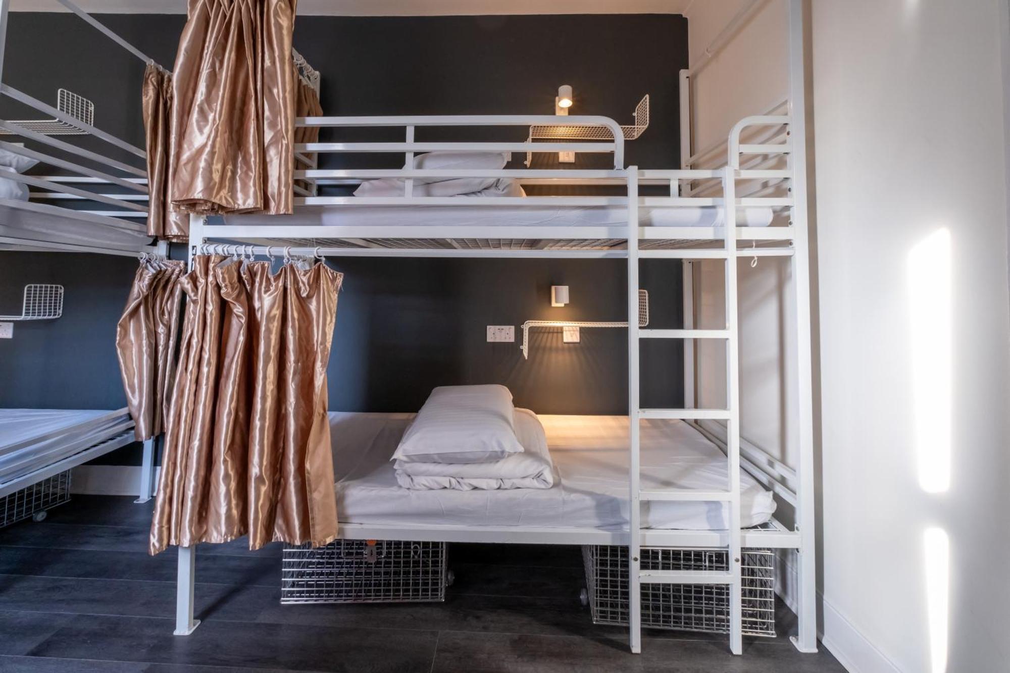 לונדון Book A Bed Hostels מראה חיצוני תמונה