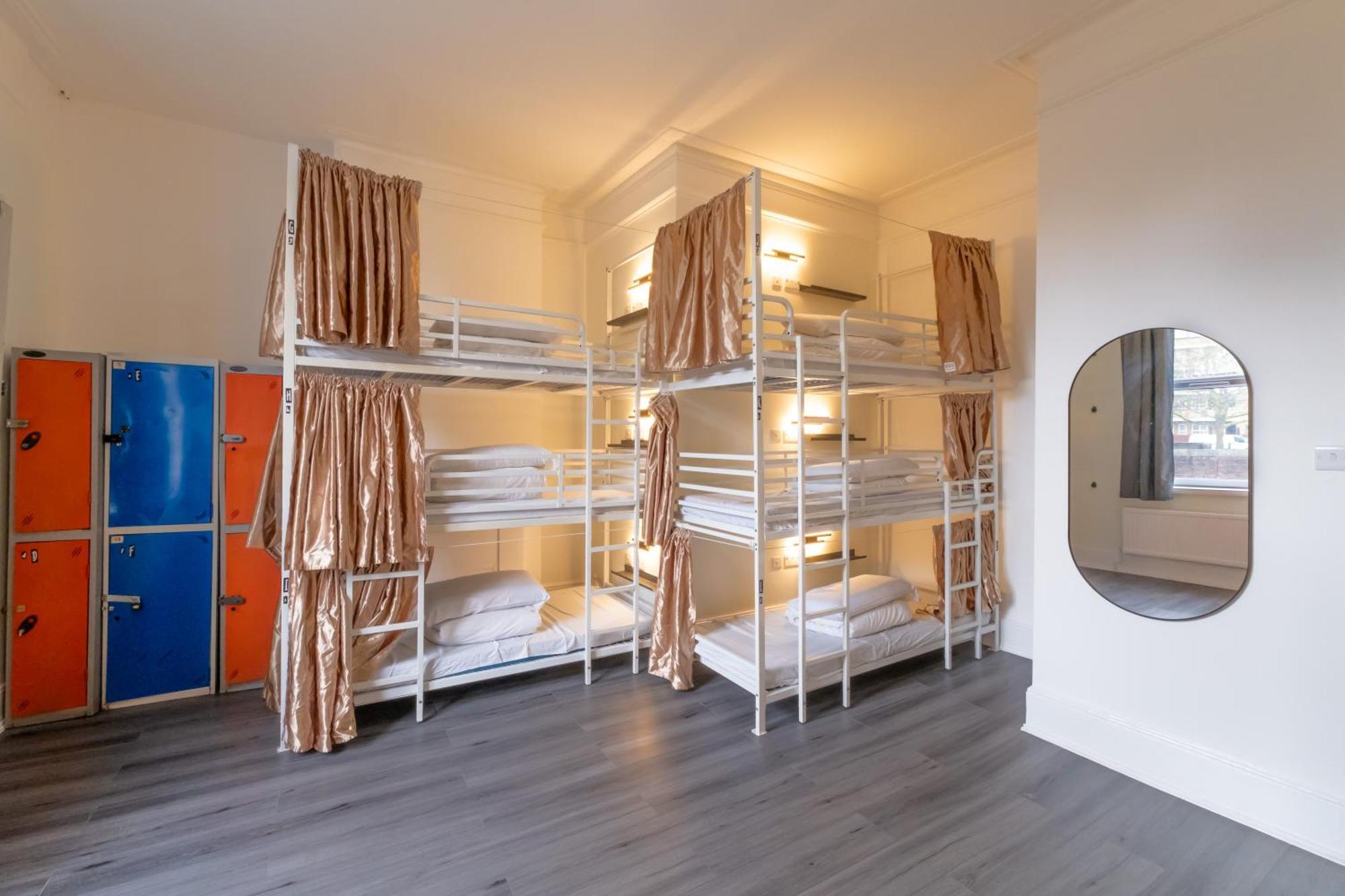 לונדון Book A Bed Hostels מראה חיצוני תמונה