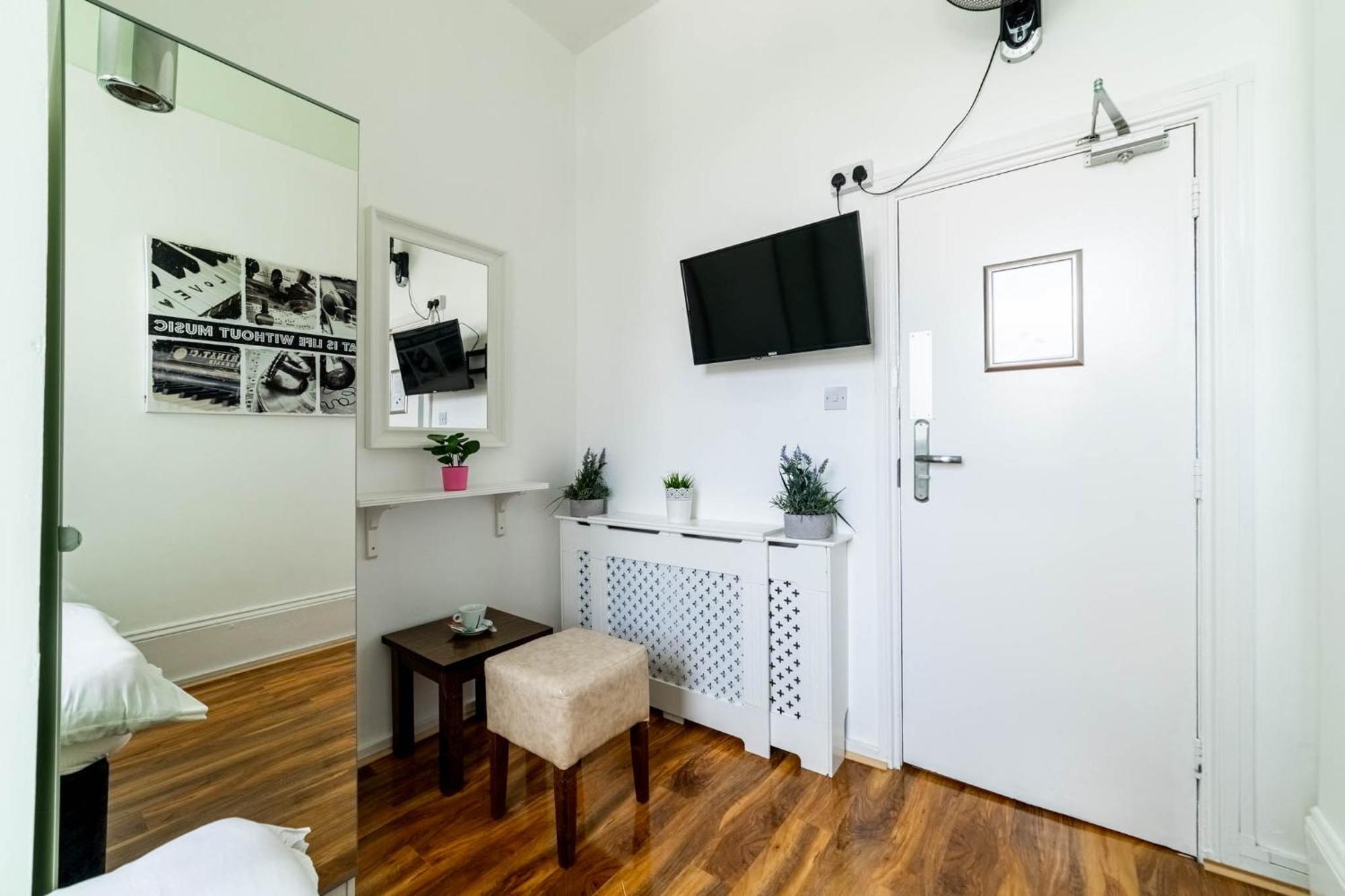 לונדון Book A Bed Hostels חדר תמונה