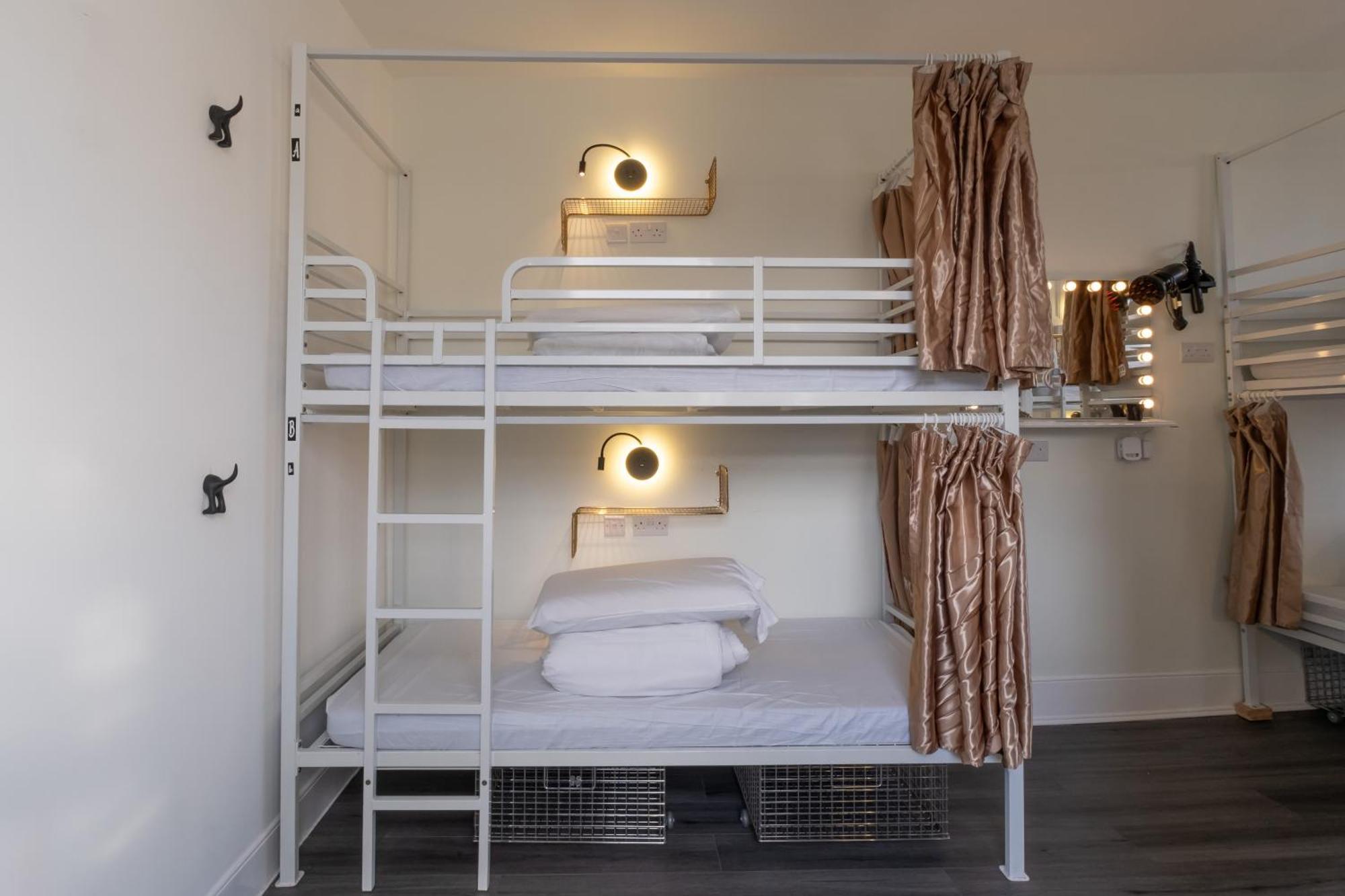 לונדון Book A Bed Hostels מראה חיצוני תמונה